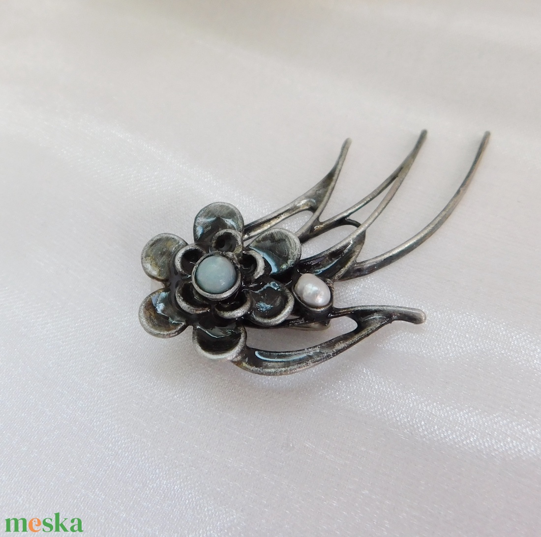 Amazonit bross/kitűző folyami gyönggyel - ékszer - kitűző és bross - Meska.hu