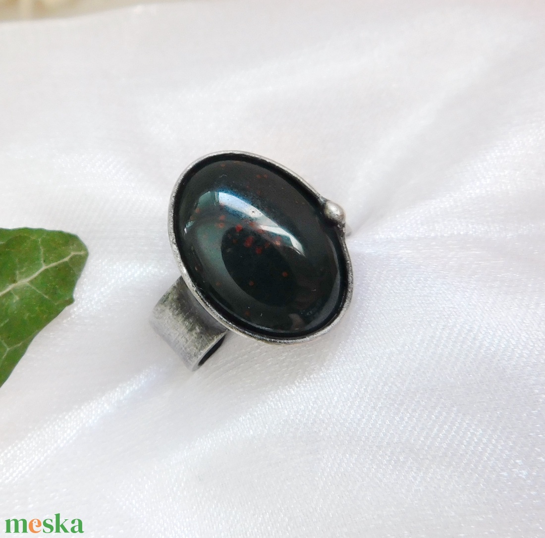 Heliotróp gyűrű - ékszer - gyűrű - szoliter gyűrű - Meska.hu