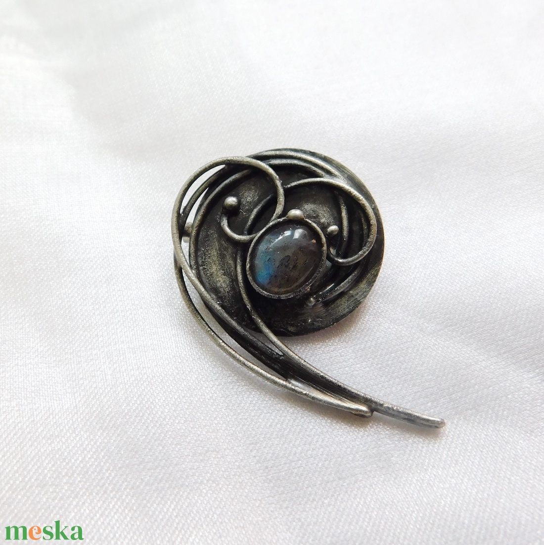 Labradorit bross / kitűző - ékszer - kitűző és bross - Meska.hu