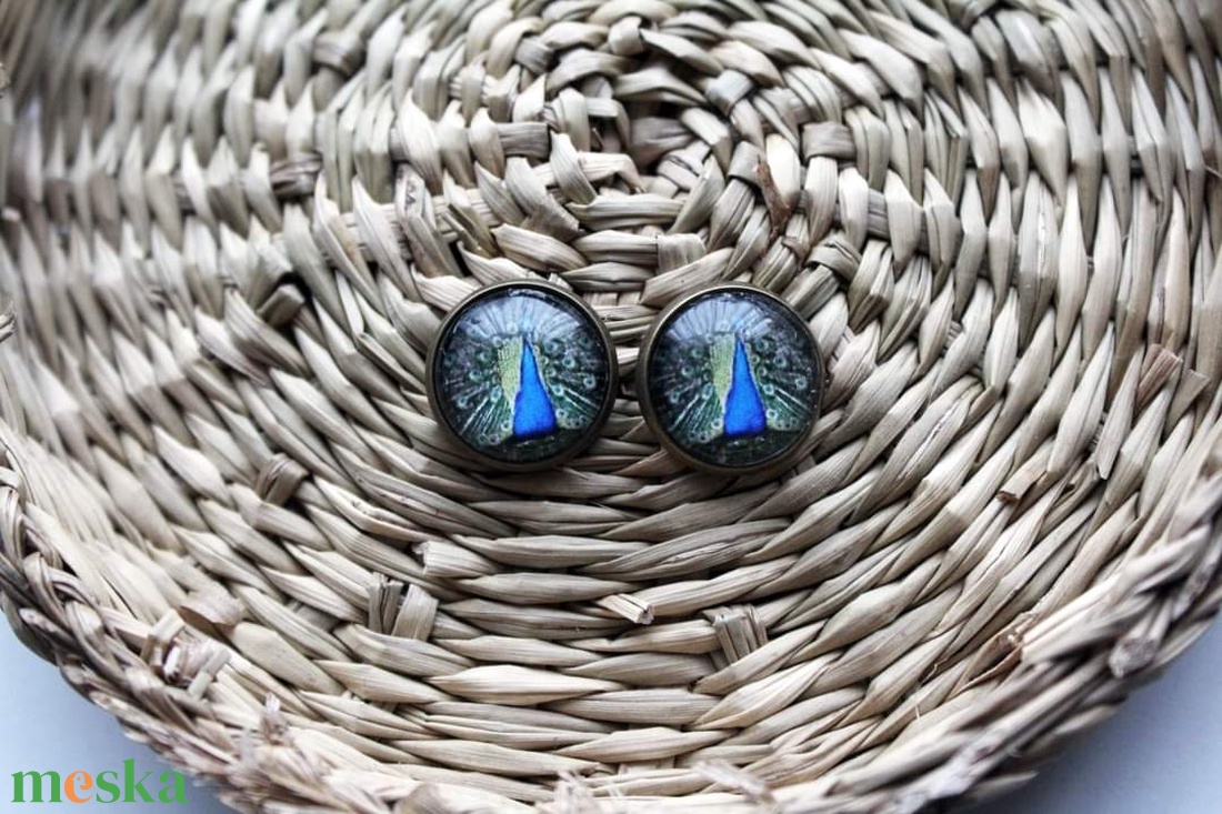 14mm-es üveglencsés páva fülbevaló - ékszer - fülbevaló - pötty fülbevaló - Meska.hu