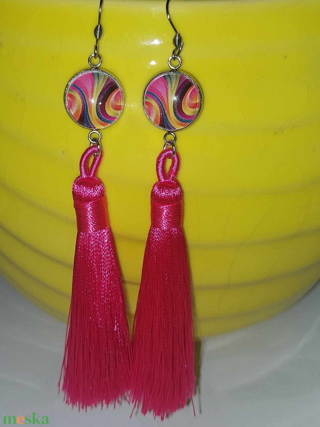 Pink cérna bojtos fülbevaló - ékszer - fülbevaló - lógó fülbevaló - Meska.hu Pink cérna bojtos fülbevaló - ékszer - fülbevaló - lógó fülbevaló - Meska.hu