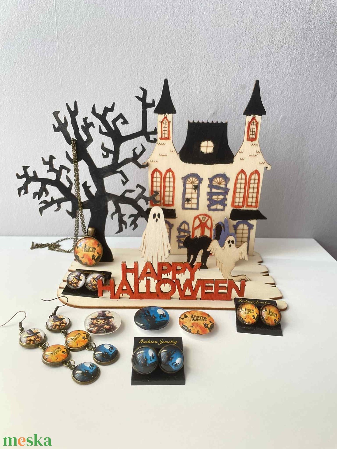 Happy Halloween cicás nyaklánc - otthon & életmód - dekoráció - halloween - halloweeni ékszerek - Meska.hu