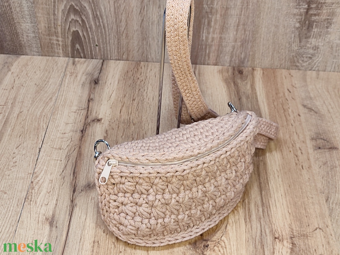 Crossbody táska - táska & tok - kézitáska & válltáska - vállon átvethető táska - Meska.hu
