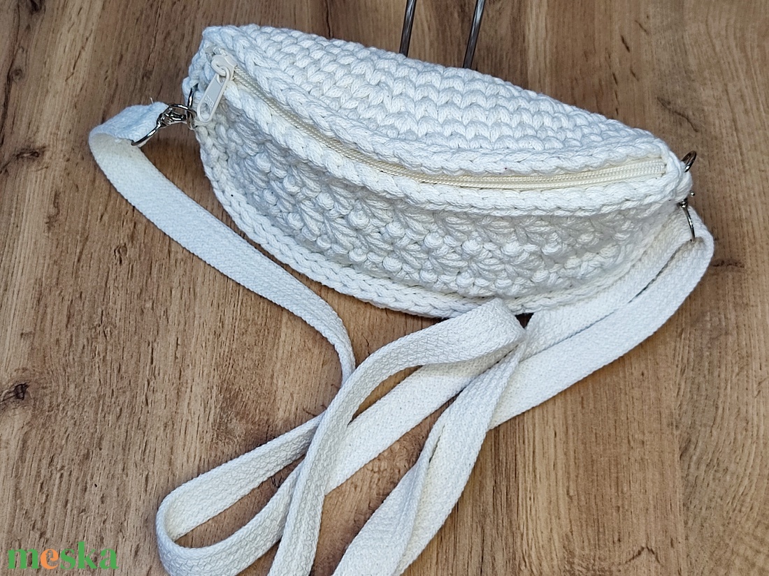 Crossbody táska - táska & tok - kézitáska & válltáska - vállon átvethető táska - Meska.hu