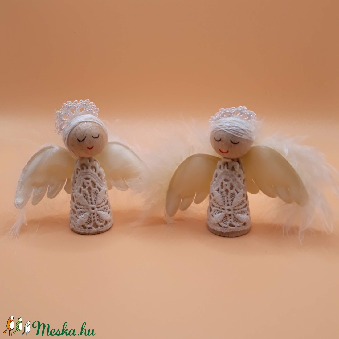 Angyalka pár- fából és csipkéből- toll szárnyakkal - karácsony - karácsonyi lakásdekoráció - Meska.hu