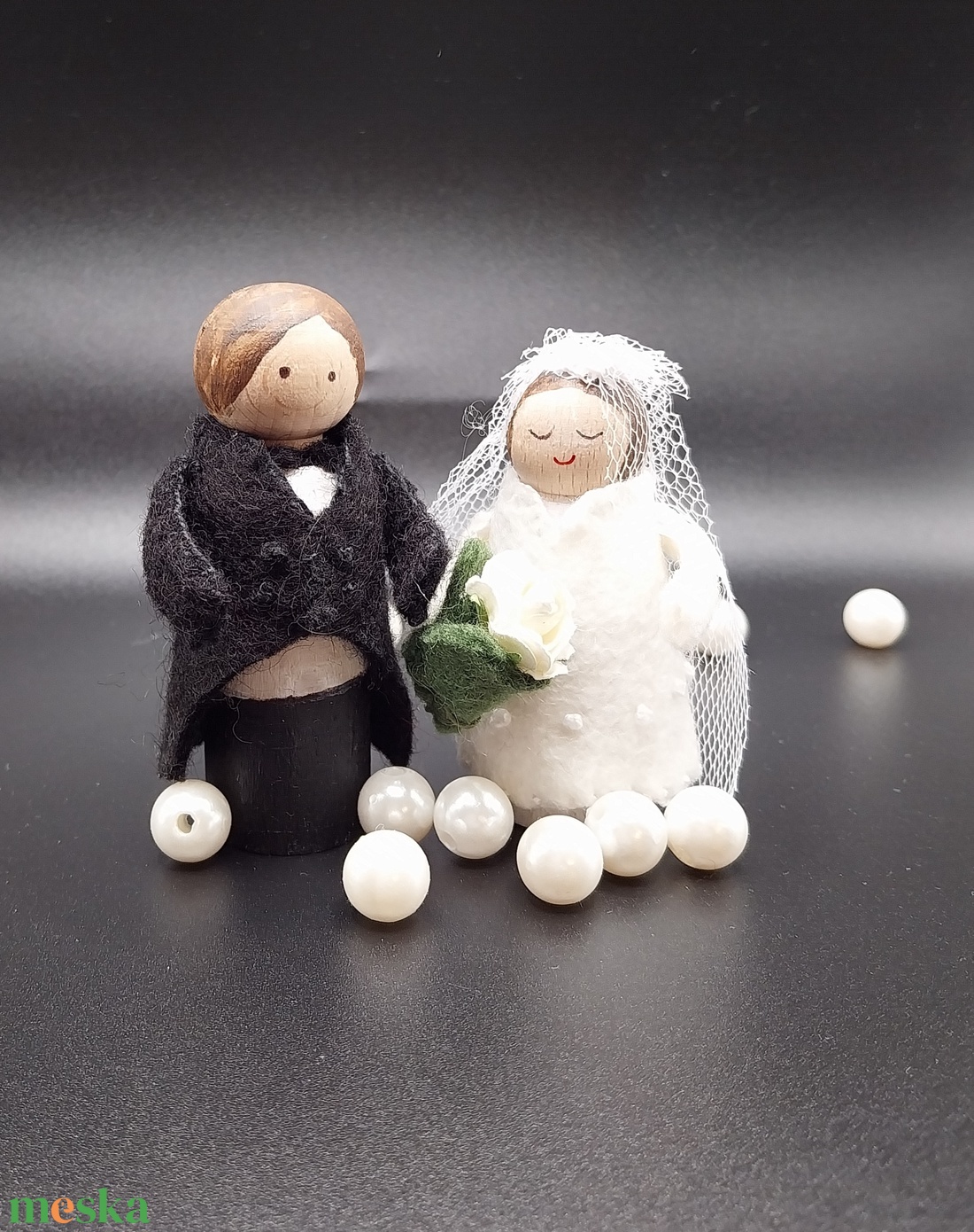 Esküvői dekoráció vagy ajándék- menyasszony-vőlegény - torta-tető-dísz - esküvő - dekoráció - asztaldísz - Meska.hu Esküvői dekoráció vagy ajándék- menyasszony-vőlegény - torta-tető-dísz - esküvő - dekoráció - asztaldísz - Meska.hu