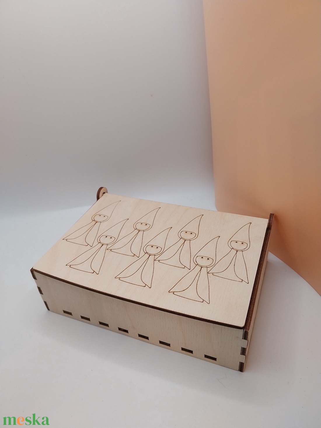 FA doboz, gravírozva, manóknak  - játék & sport - készségfejlesztő és logikai játék - montessori szivárvány, waldorf játékok - Meska.hu FA doboz, gravírozva, manóknak  - játék & sport - készségfejlesztő és logikai játék - montessori szivárvány, waldorf játékok - Meska.hu