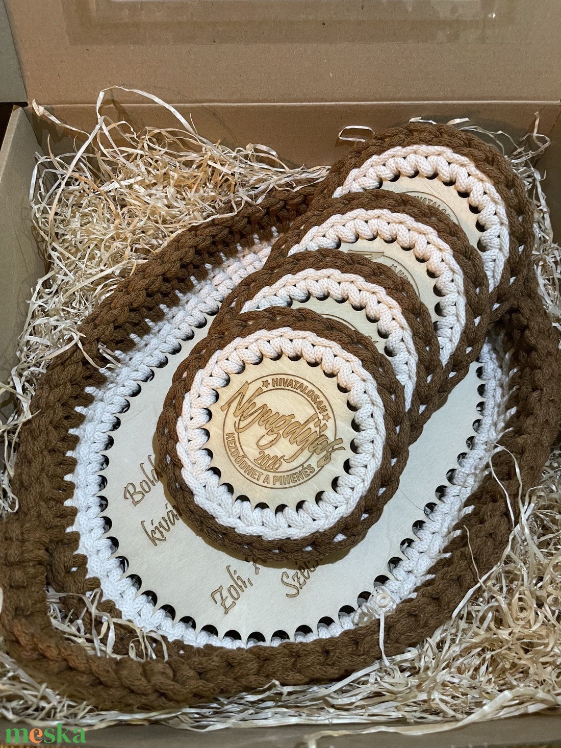 Horgolt tálca poháralátéttel - otthon & életmód - konyhafelszerelés, tálalás - tálalás - tálca - Meska.hu