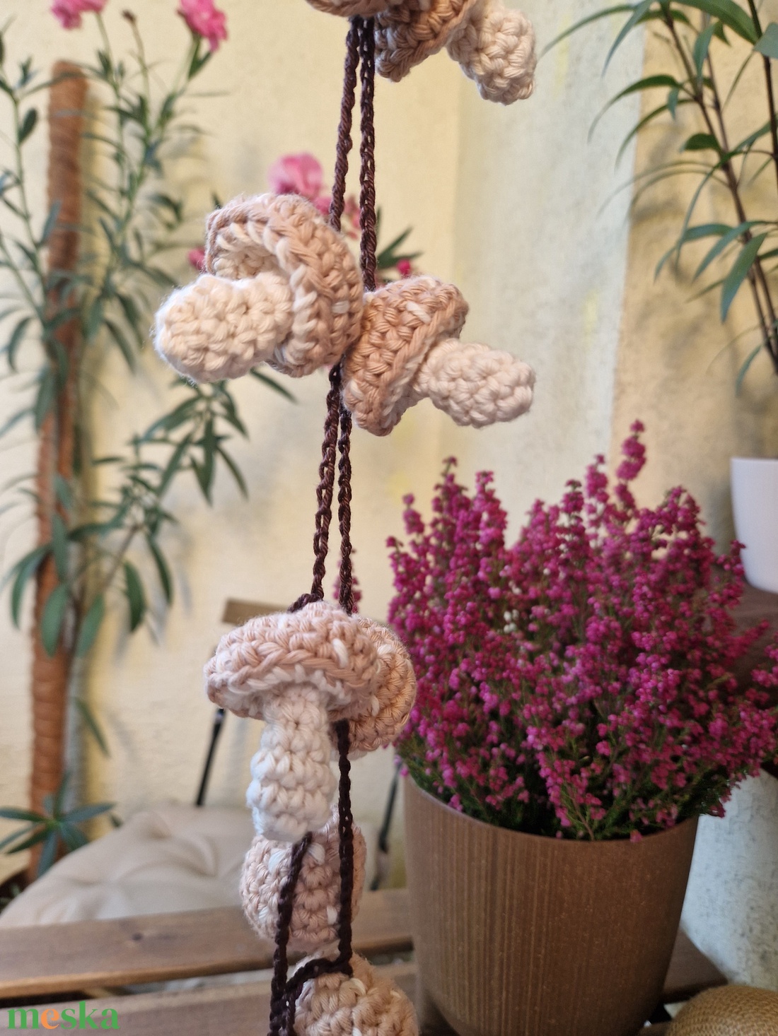 Horgolt gombás füzér - otthon & életmód - dekoráció - fali és függő dekoráció - girland, zászlófűzér - Meska.hu