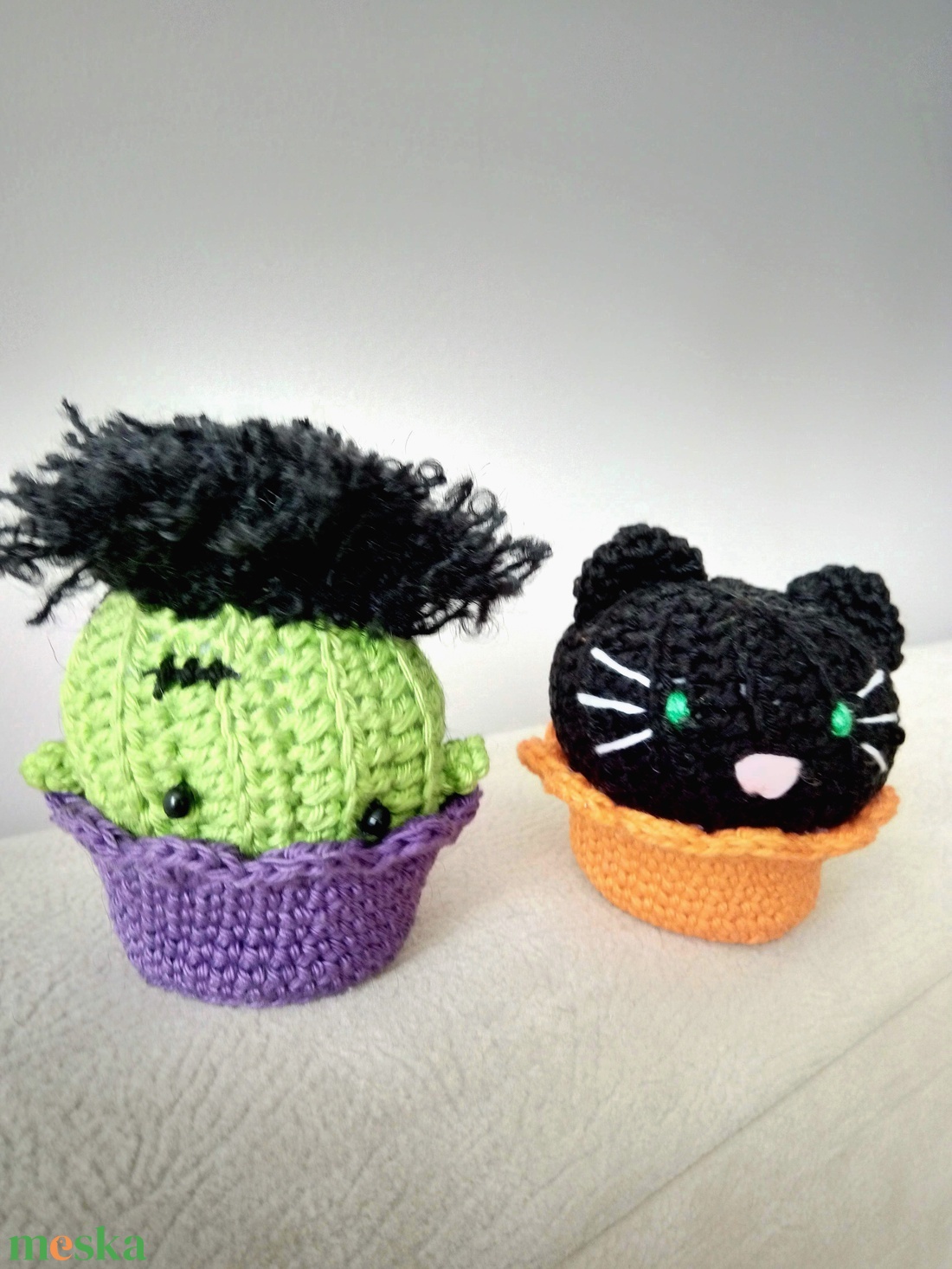 HALLOVEEN MUFFINOK (különféle mintákkal) - otthon & életmód - dekoráció - halloween - halloweeni figurák - Meska.hu HALLOVEEN MUFFINOK (különféle mintákkal) - otthon & életmód - dekoráció - halloween - halloweeni figurák - Meska.hu