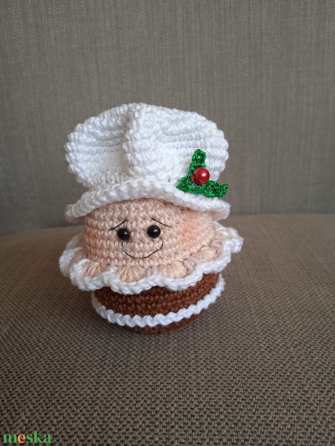 MÉZESKALÁCS MUFFIN (fiú vagy lány) - karácsony - karácsonyi lakásdekoráció - karácsonyi manók, figurák - Meska.hu