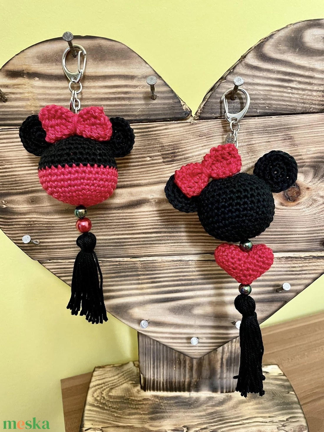 Horgolt Minnie és Mickey egér kulcstartók - táska & tok - kulcstartó & táskadísz - kulcstartó - Meska.hu Horgolt Minnie és Mickey egér kulcstartók - táska & tok - kulcstartó & táskadísz - kulcstartó - Meska.hu