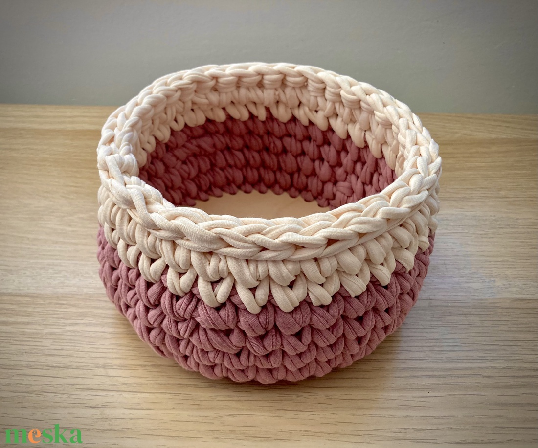 Horgolt tároló - otthon & életmód - tárolás & rendszerezés - tárolókosár - Meska.hu