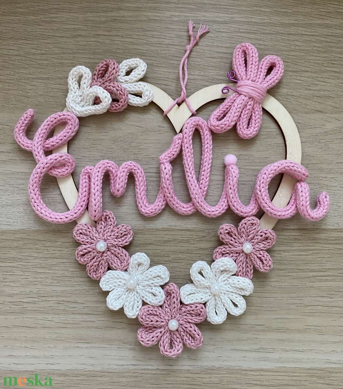 Falidísz egyedi válaszható felirattal - baba - mama - babaszoba dekoráció - babanév dekoráció - Meska.hu