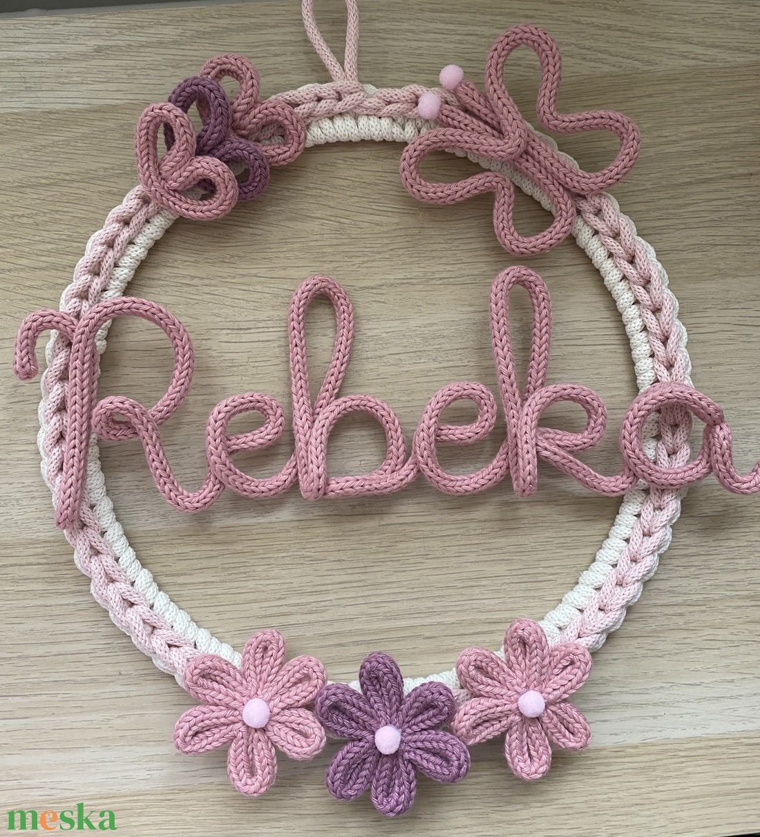 Falidísz egyedi válaszható felirattal - baba - mama - babaszoba dekoráció - babanév dekoráció - Meska.hu