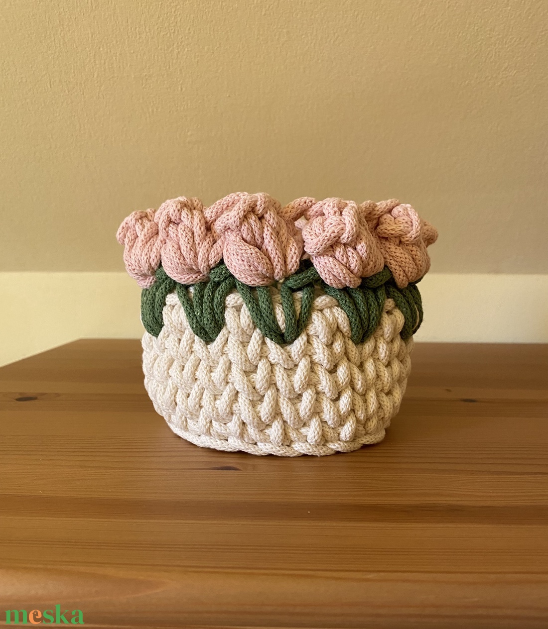 Horgolt tárolókosár tulipános - otthon & életmód - tárolás & rendszerezés - doboz - Meska.hu