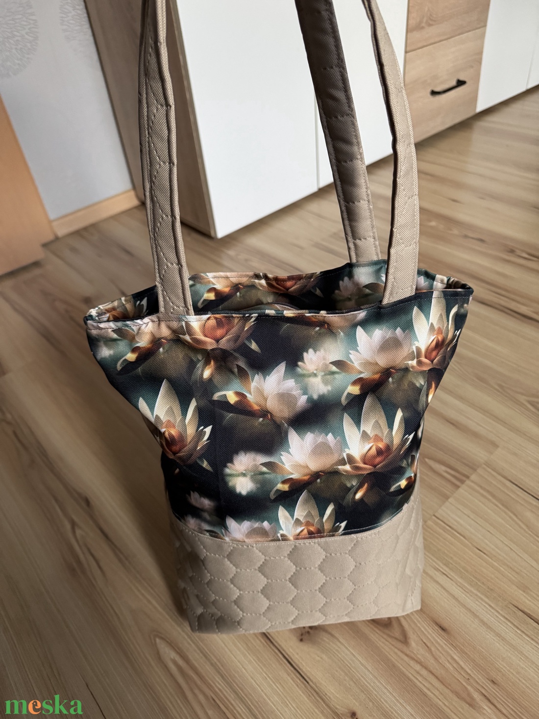 Méhsejt mintás steppel válltáska - táska & tok - kézitáska & válltáska - válltáska - Meska.hu