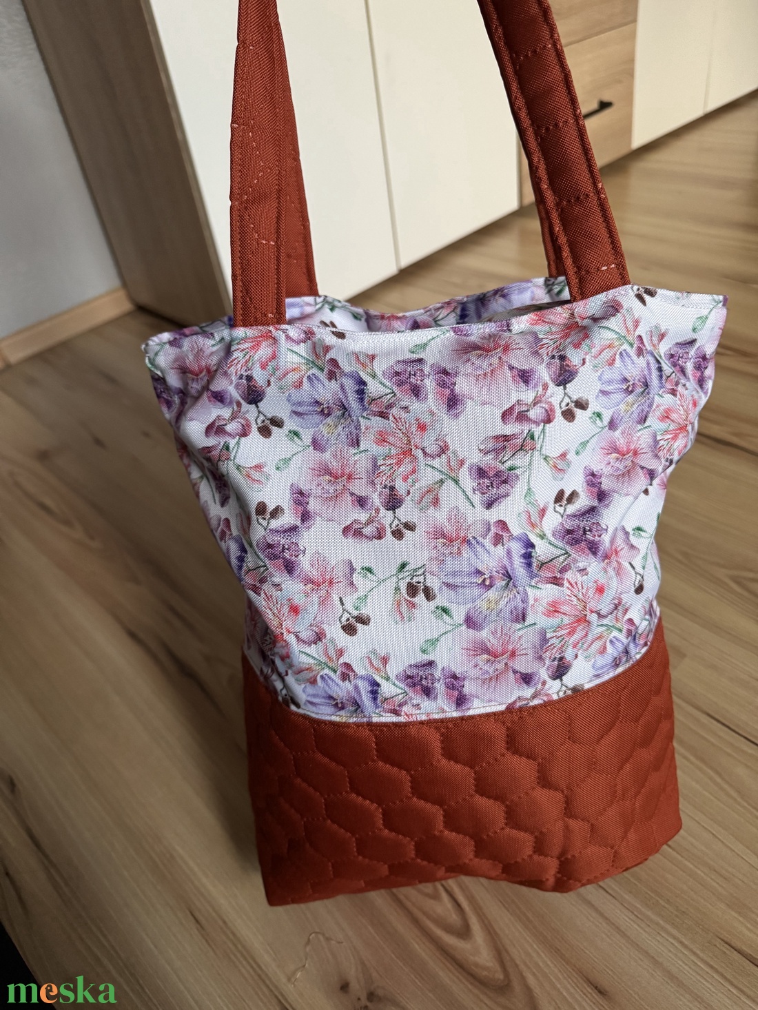 Méhsejt mintás steppel válltáska - táska & tok - kézitáska & válltáska - válltáska - Meska.hu