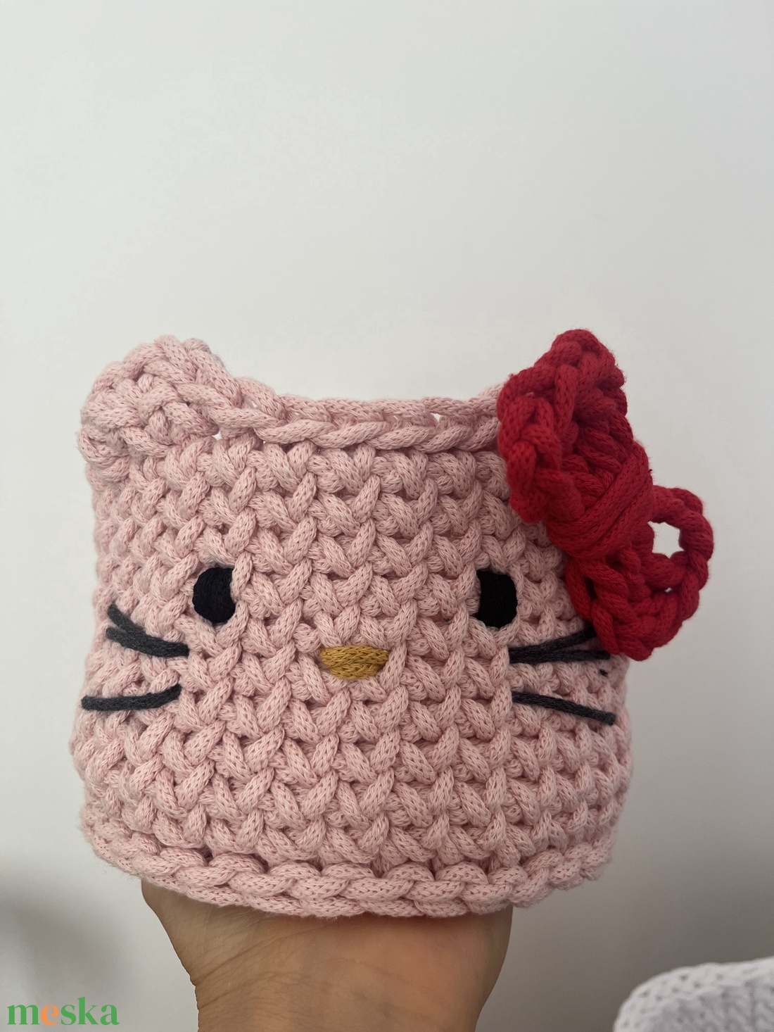 Horgolt Hello Kitty kosár - otthon & életmód - tárolás & rendszerezés - tárolókosár - Meska.hu Horgolt Hello Kitty kosár - otthon & életmód - tárolás & rendszerezés - tárolókosár - Meska.hu
