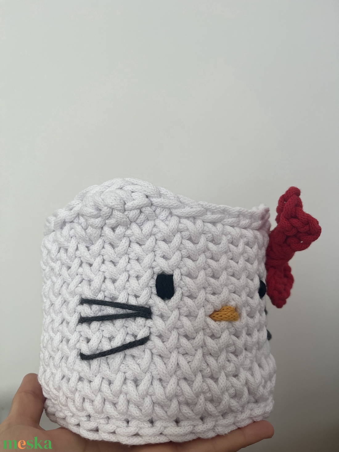 Horgolt Hello Kitty kosár fehér - otthon & életmód - tárolás & rendszerezés - tárolókosár - Meska.hu Horgolt Hello Kitty kosár fehér - otthon & életmód - tárolás & rendszerezés - tárolókosár - Meska.hu