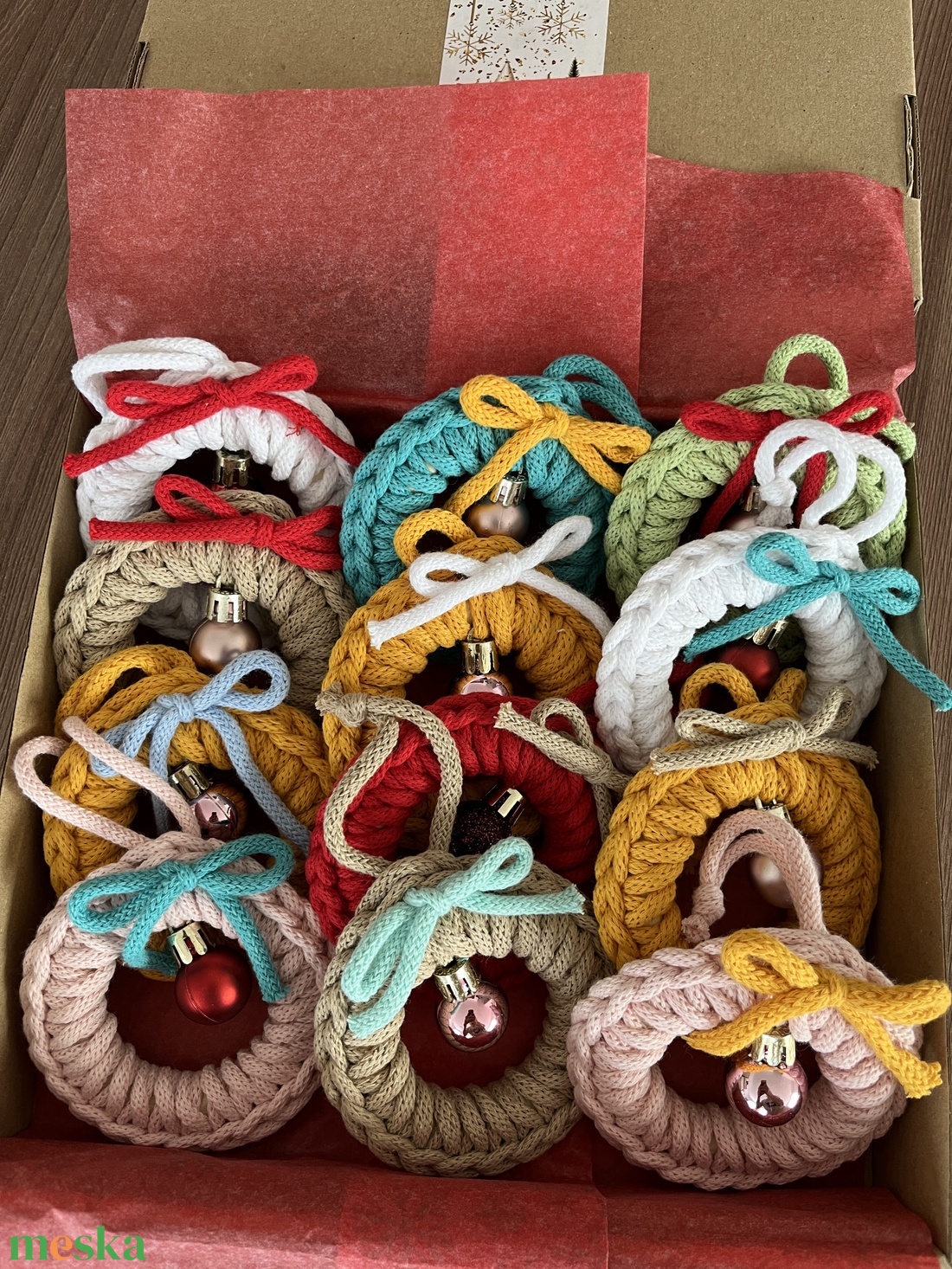 Karácsonyfadíszek díszdobozban - karácsony - karácsonyi lakásdekoráció - karácsonyi lakásdíszek - Meska.hu