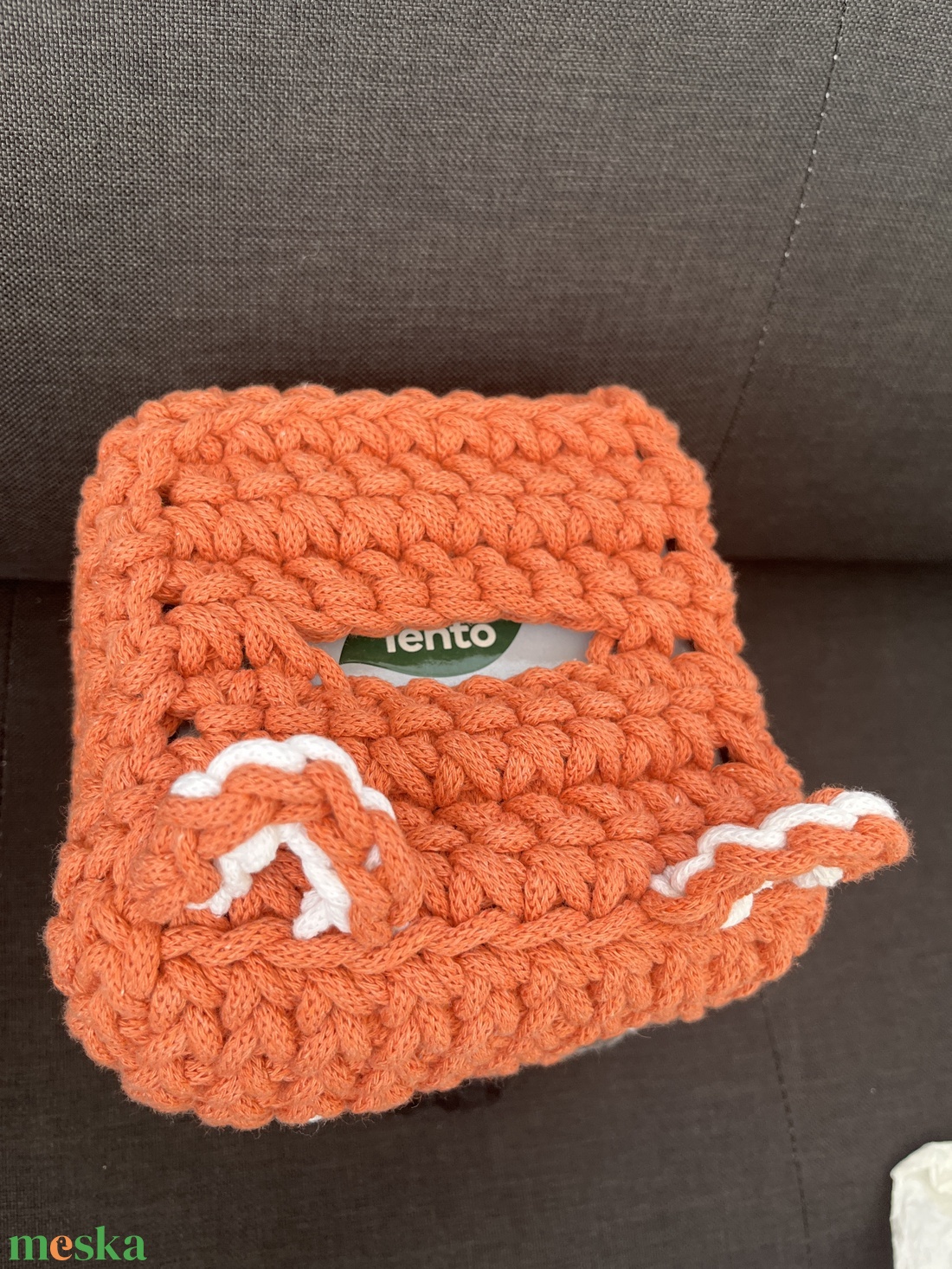 Horgolt rókás zsepkendőtartó - otthon & életmód - tárolás & rendszerezés - tárolókosár - Meska.hu