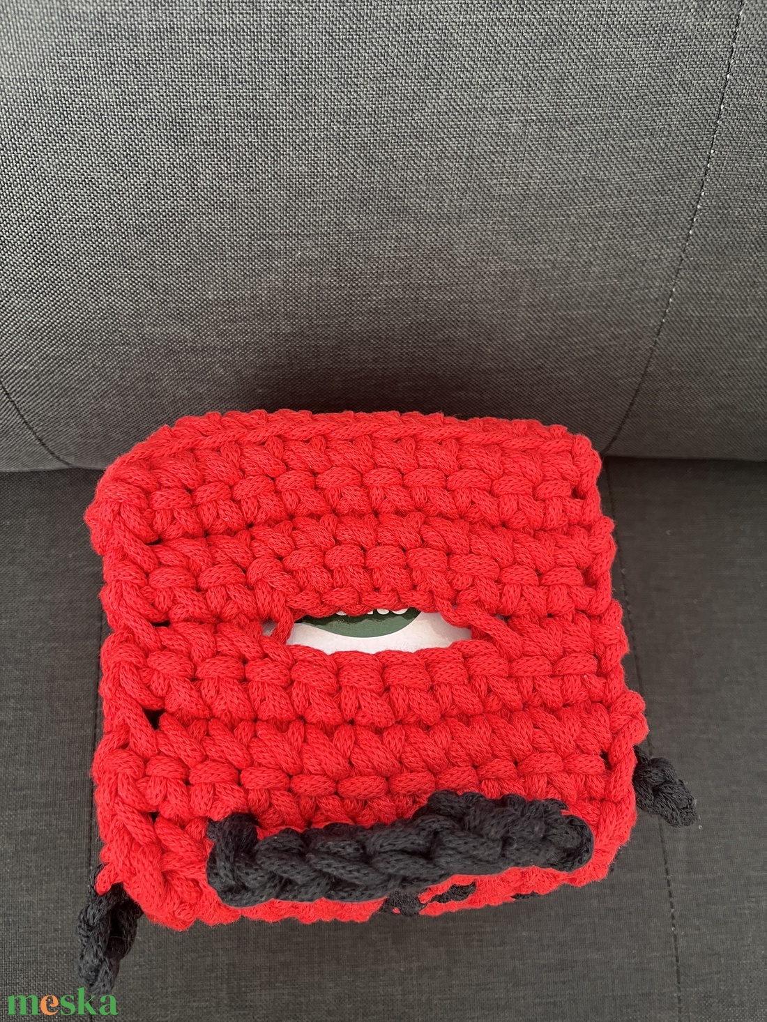 Horgolt katicás zsepkendőtartó - otthon & életmód - tárolás & rendszerezés - tárolókosár - Meska.hu