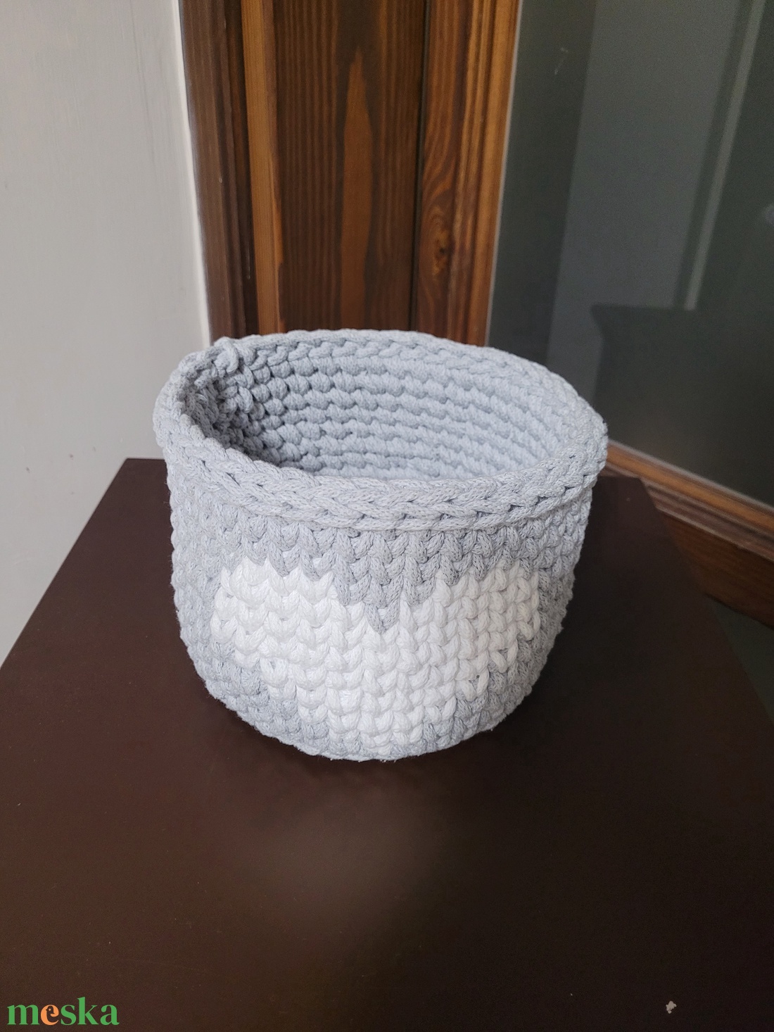 Horgolt kosarak-szürke - otthon & életmód - dekoráció - asztal és polc dekoráció - horgolt & csipketerítő - Meska.hu