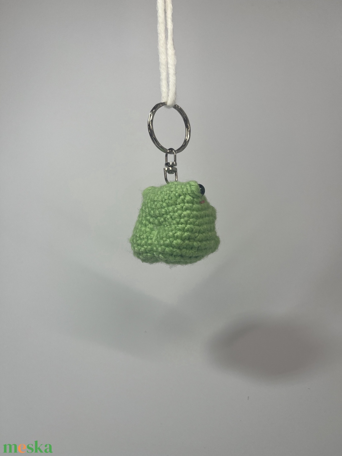 Horgolt popsis béka kulcstartó - táska & tok - kulcstartó & táskadísz - kulcstartó - Meska.hu