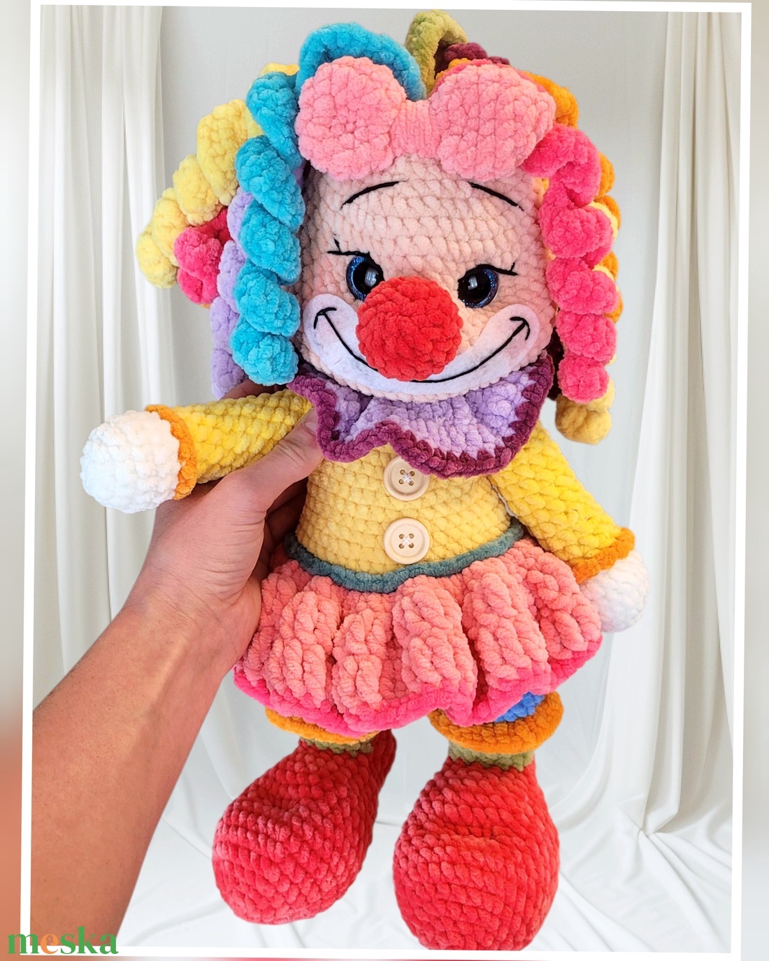 Horgolt bohóc lány - játék & sport - plüssállat & játékfigura - ember - Meska.hu