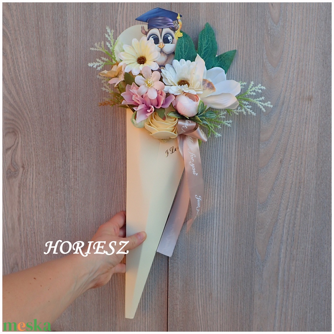 Virág csokor tölcsérben ballagásra - otthon & életmód - dekoráció - virágdísz és tartó - virágbox, virágdoboz - Meska.hu