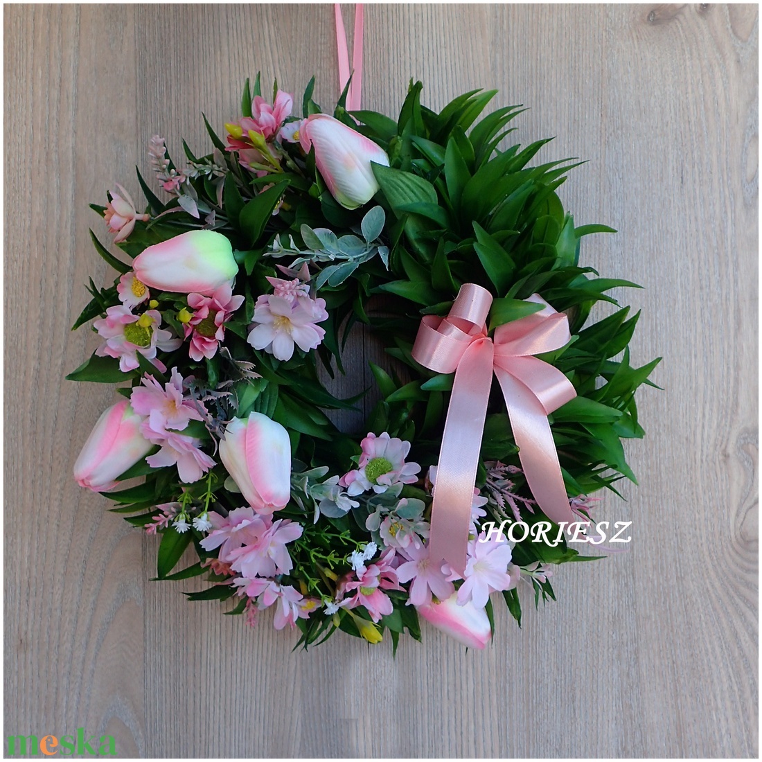 Zöld alapú koszorú - otthon & életmód - dekoráció - ajtó- és ablak dekoráció - ajtódísz & kopogtató - Meska.hu