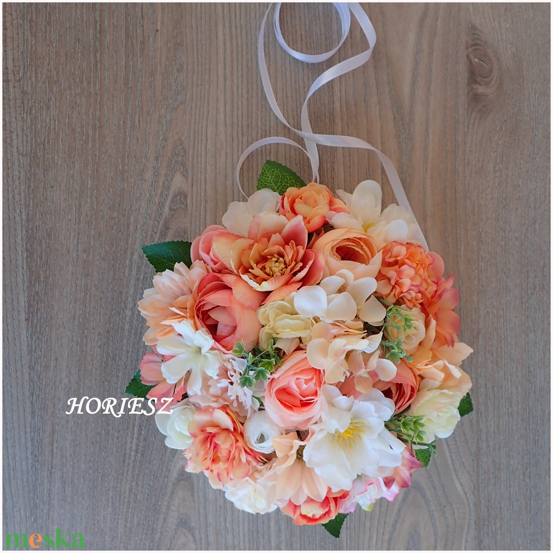Vállra akasztható virágtáska ballagásra - otthon & életmód - virágdekoráció - virágok - virágbox - Meska.hu