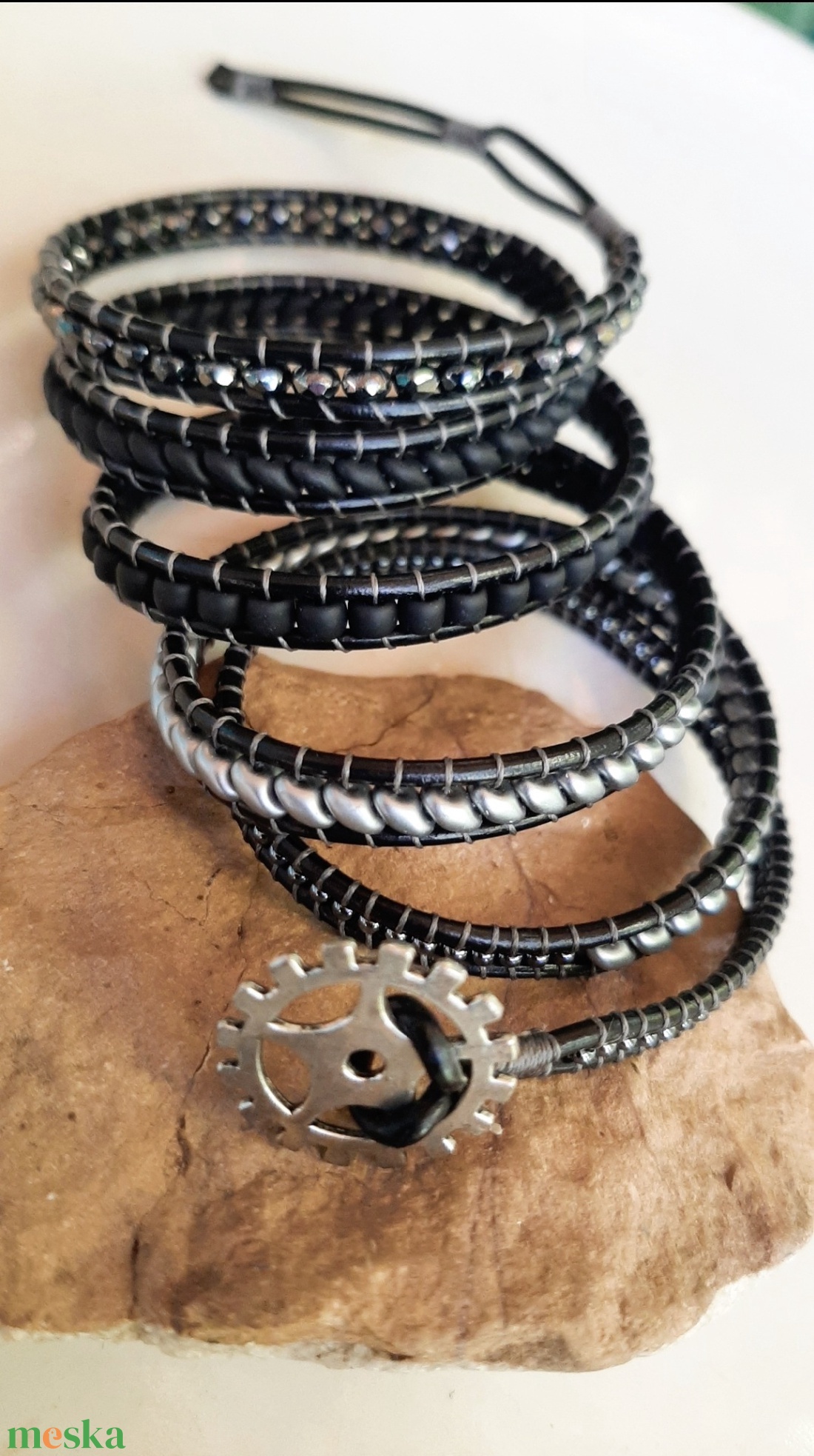 Wrap karkötő - fekete ezüst  - ékszer - karkötő - gyöngyös karkötő - Meska.hu