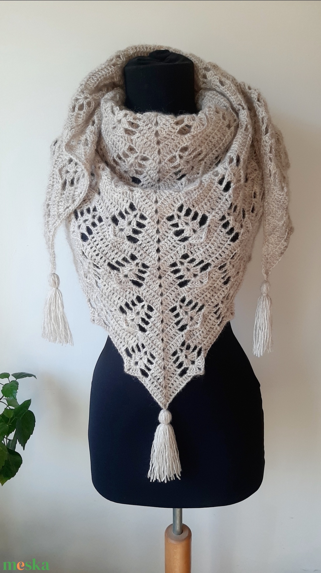 Bézs kendő  - ruha & divat - sál, sapka, kendő - vállkendő - Meska.hu