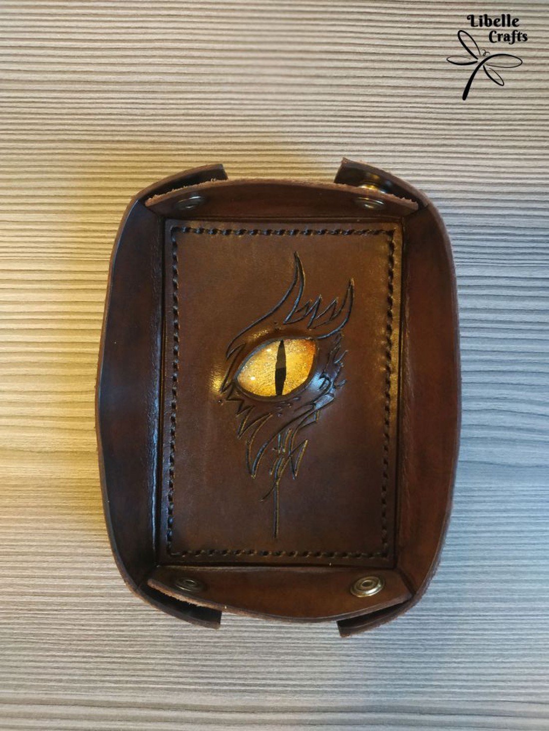 Sárkányszemes kockadobó tálca - ARANY szemmel - játék & sport - táblajáték és kártyajáték - társasjátékok - dobókocka - Meska.hu