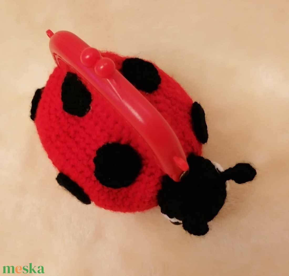 Katicabogár pénztárca - játék & sport - plüssállat & játékfigura - más figura - Meska.hu