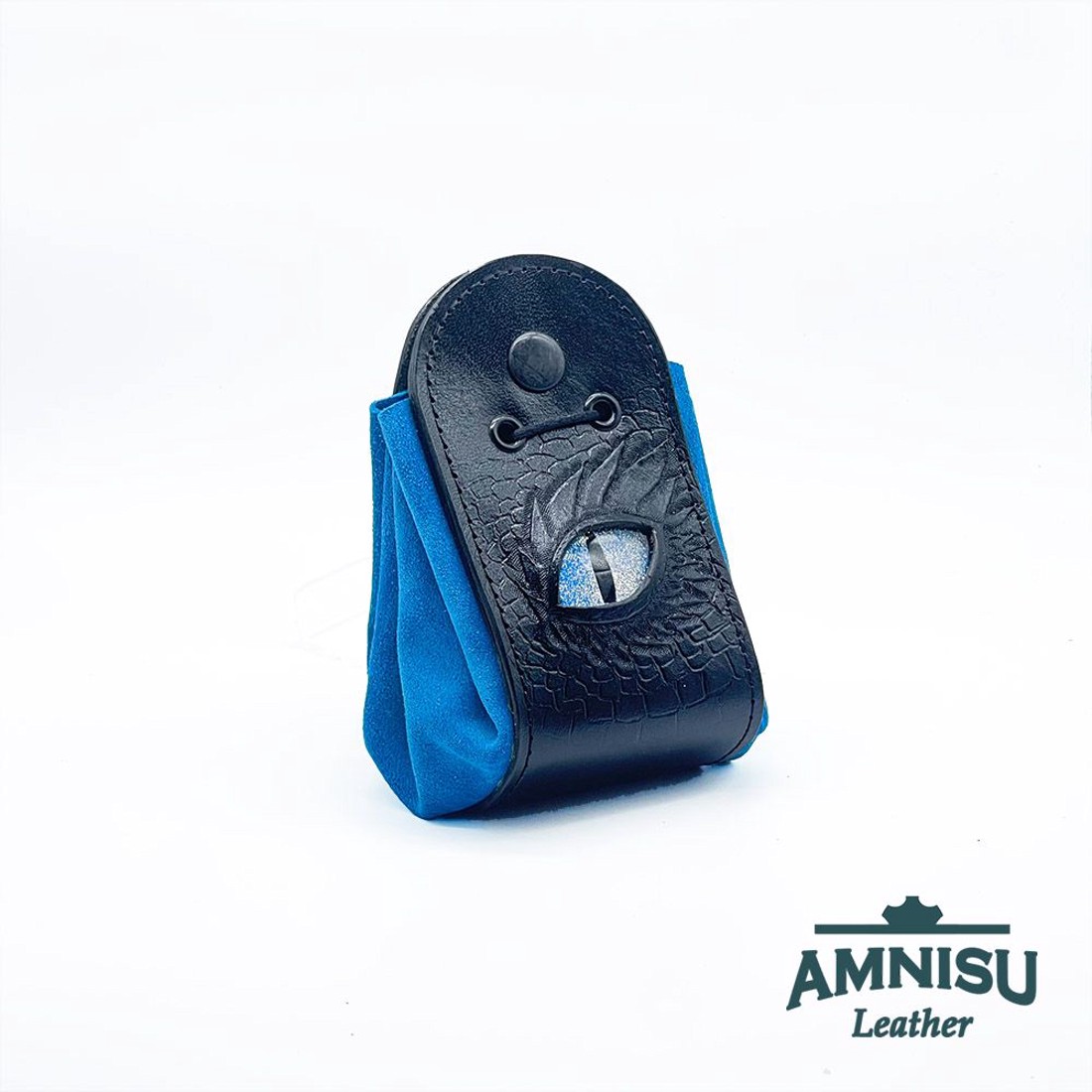 Fekete - világoskék sárkányszemes bőr 2in1 szütyő és kockatálca - Havier - játék & sport - szerepjáték - Meska.hu