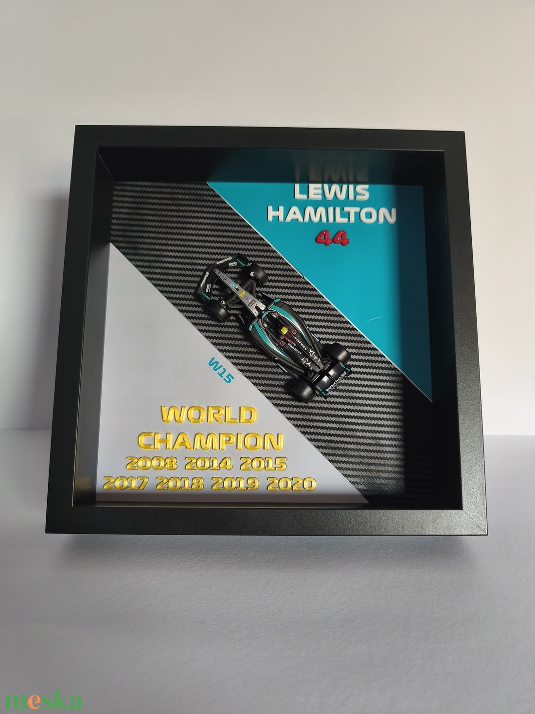 Lewis Hamilton - képkeret dioráma, Forma 1 rajongóknak - otthon & életmód - dekoráció - kép & falikép - képkeret - Meska.hu Lewis Hamilton - képkeret dioráma, Forma 1 rajongóknak - otthon & életmód - dekoráció - kép & falikép - képkeret - Meska.hu