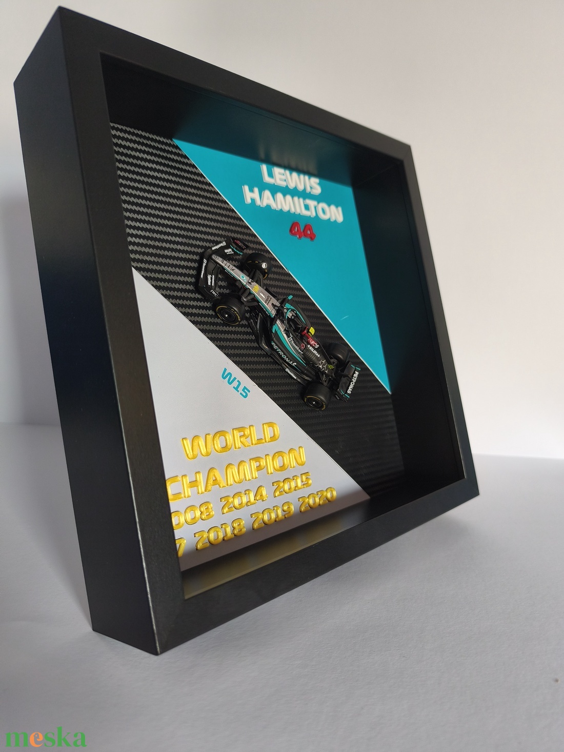 Lewis Hamilton - képkeret dioráma, Forma 1 rajongóknak - otthon & életmód - dekoráció - kép & falikép - képkeret - Meska.hu Lewis Hamilton - képkeret dioráma, Forma 1 rajongóknak - otthon & életmód - dekoráció - kép & falikép - képkeret - Meska.hu