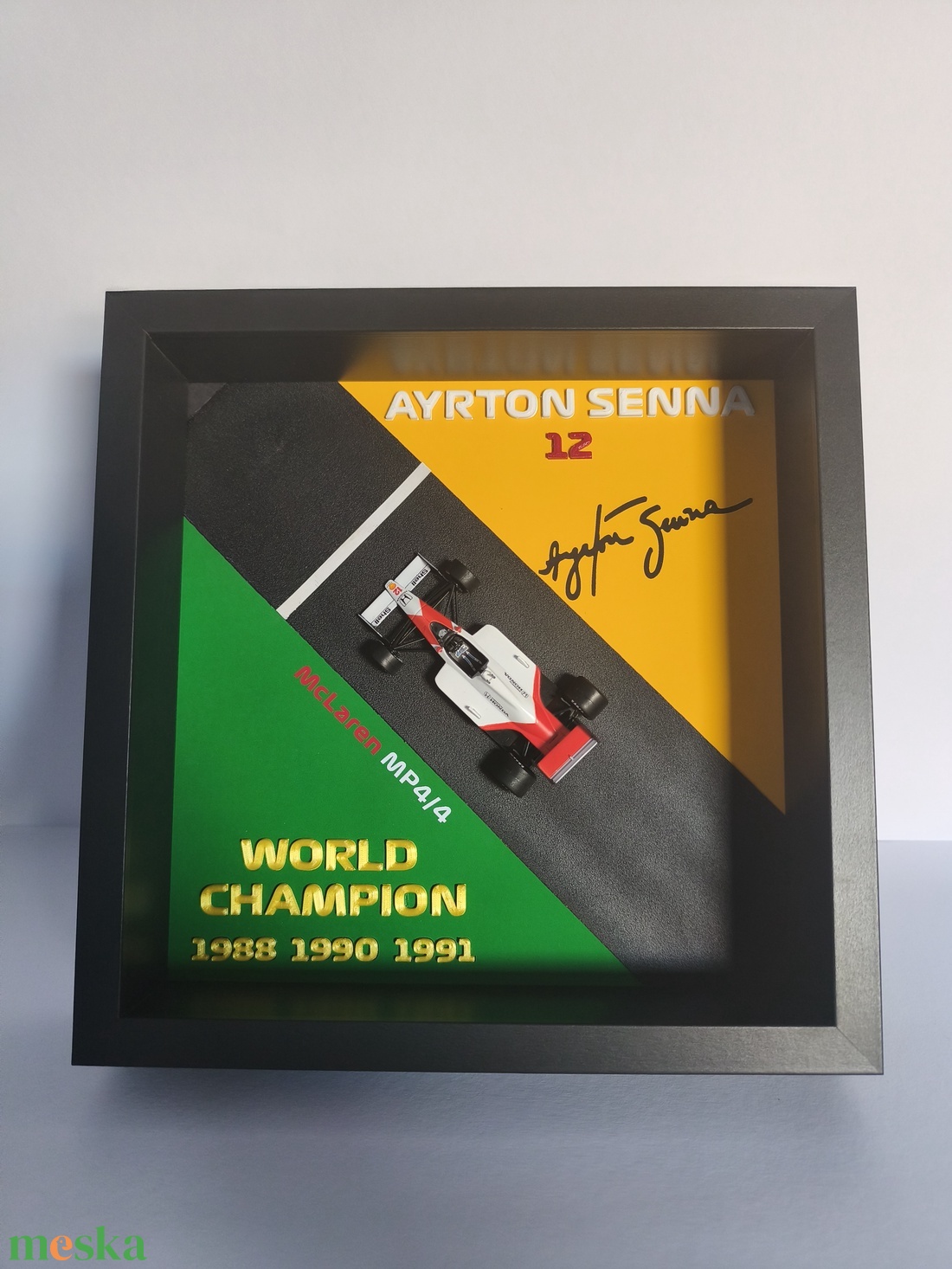 Ayrton Senna - képkeret dioráma, Forma 1 rajongóknak - otthon & életmód - dekoráció - kép & falikép - képkeret - Meska.hu Ayrton Senna - képkeret dioráma, Forma 1 rajongóknak - otthon & életmód - dekoráció - kép & falikép - képkeret - Meska.hu