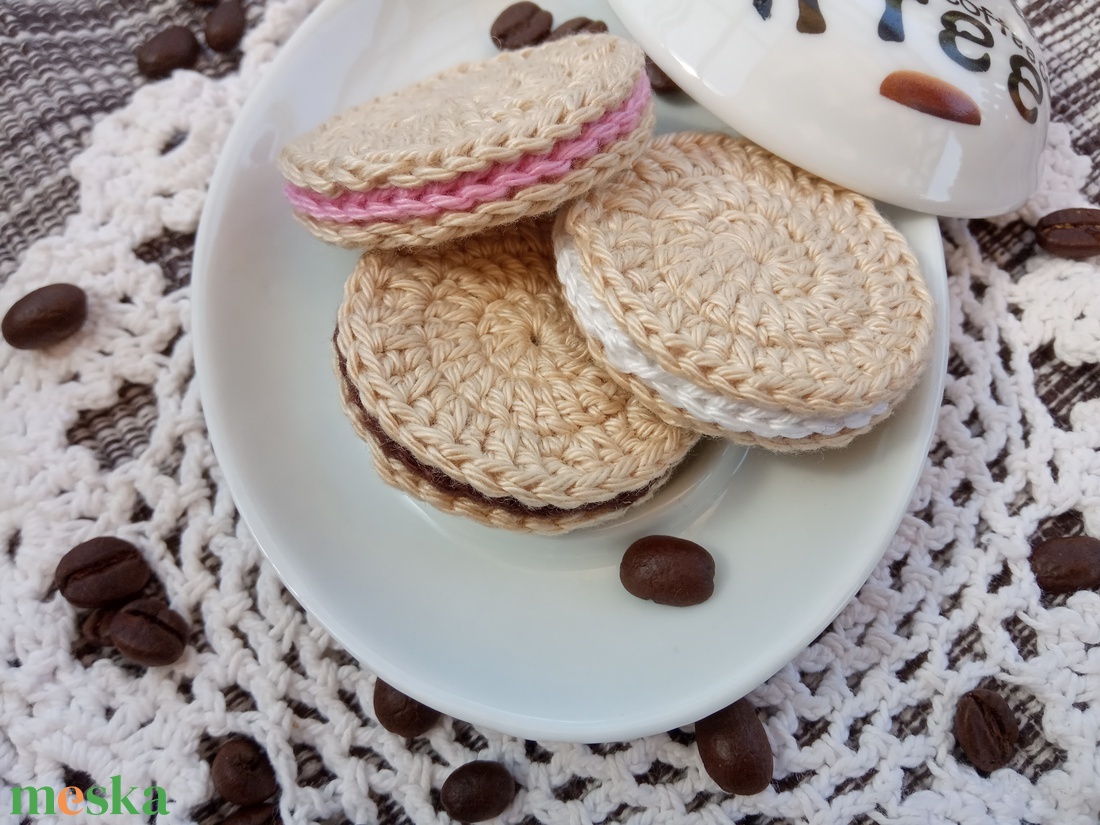 Horgolt keksz  - játék & sport - szerepjáték - Meska.hu