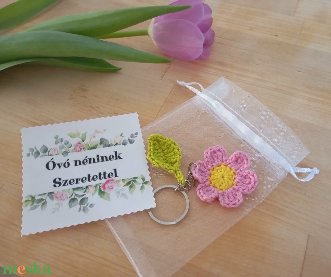 Horgolt virág kulcstartó csomag - táska & tok - kulcstartó & táskadísz - kulcstartó - Meska.hu