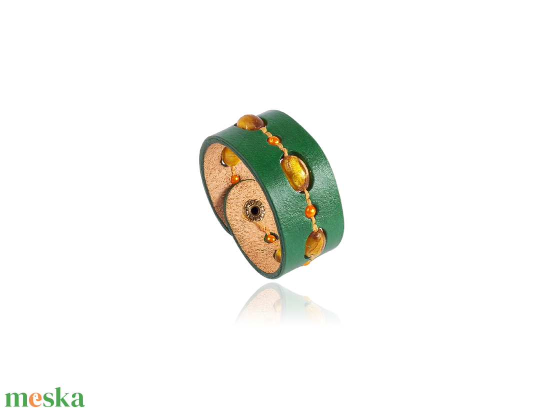 Bőr karkötő lámpagyöngyökkel - ékszer - karkötő - széles karkötő - Meska.hu