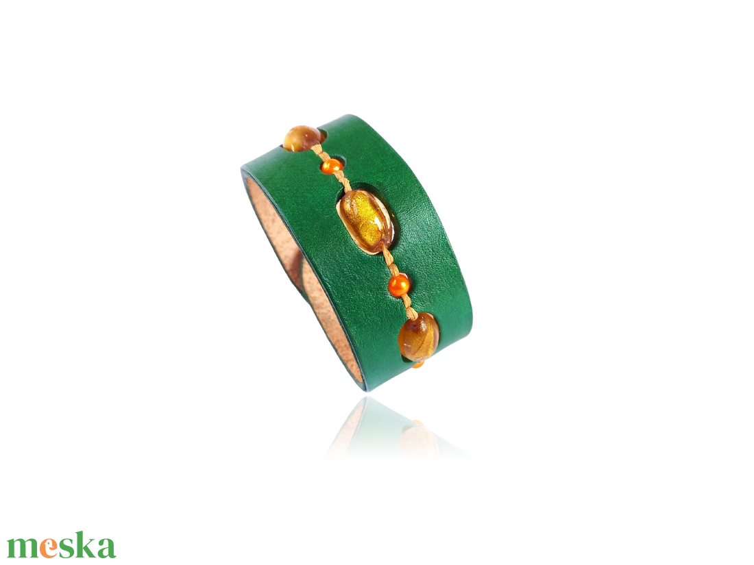 Bőr karkötő lámpagyöngyökkel - ékszer - karkötő - széles karkötő - Meska.hu