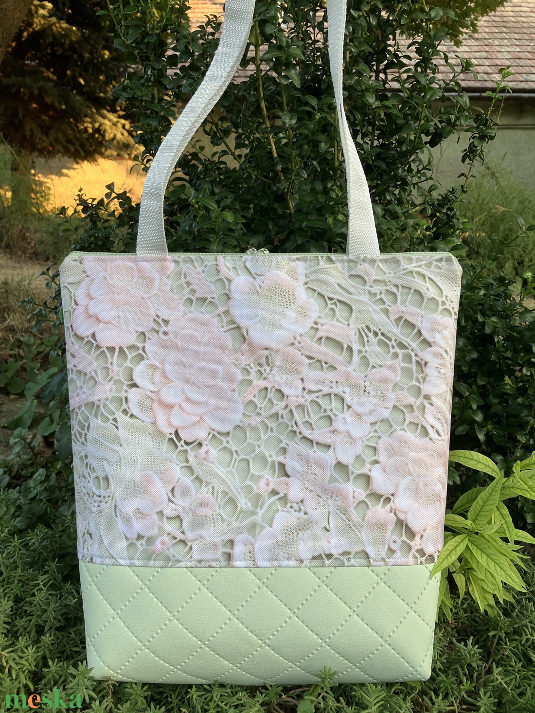Egyedi menta színű csipke mintás válltáska - táska & tok - kézitáska & válltáska - válltáska - Meska.hu