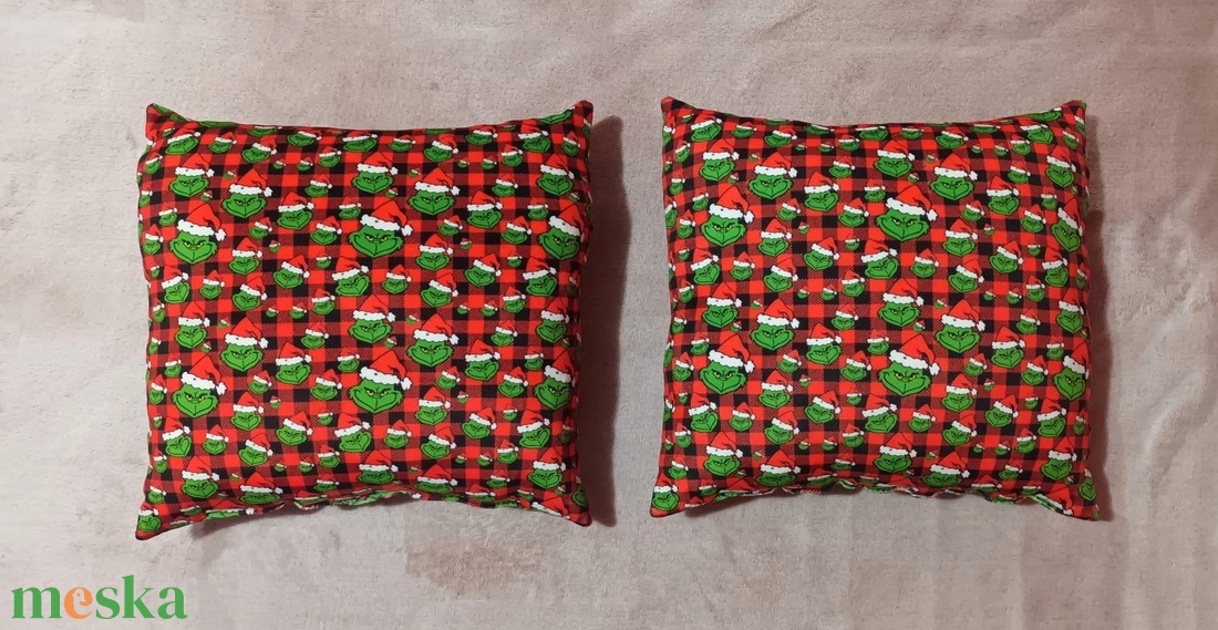 Egyedi puha Grinch mintás karácsonyi párna - otthon & életmód - lakástextil - párna & párnahuzat - Meska.hu