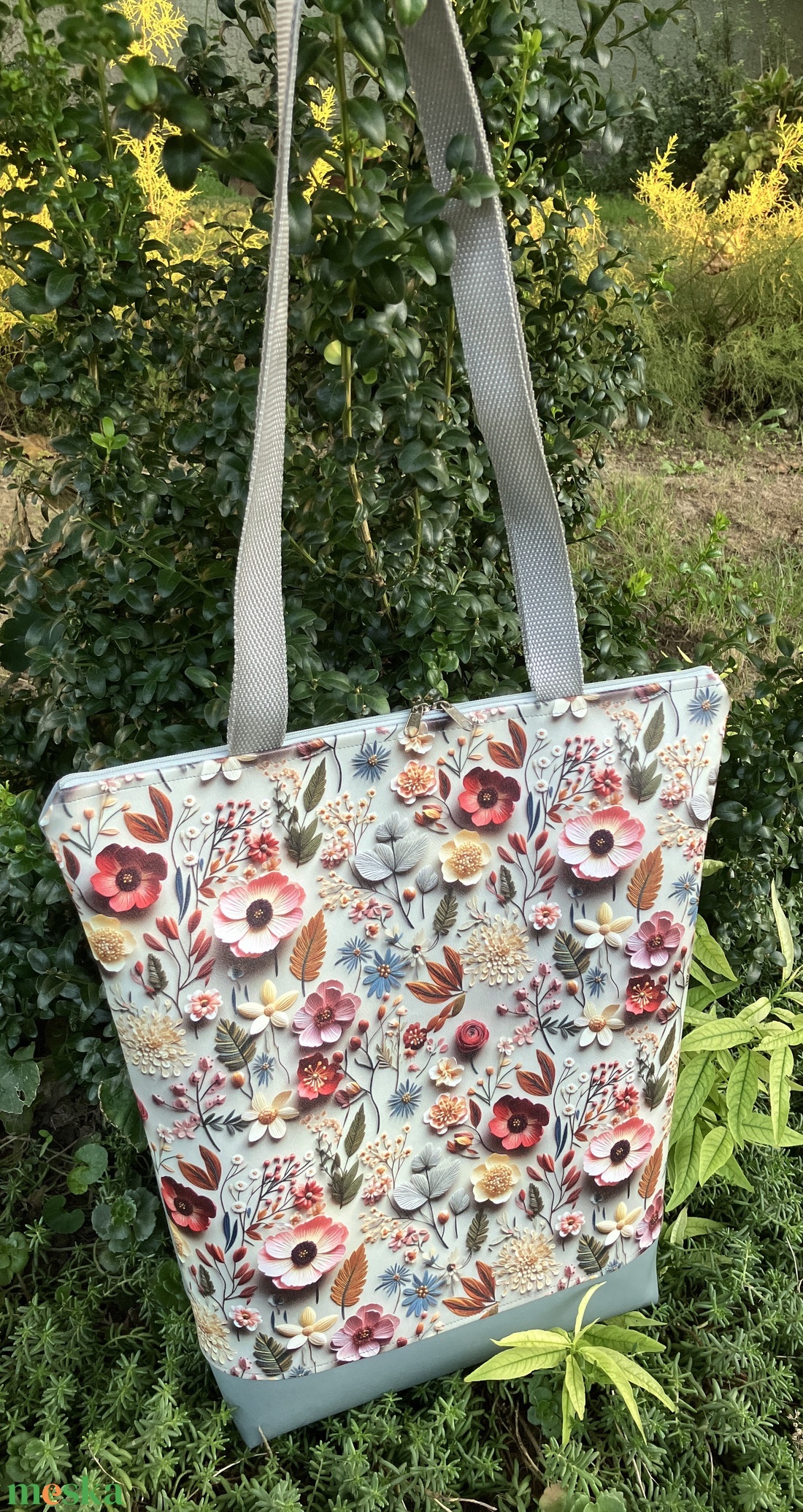 Egyedi virágos sötét menta műbőr válltáska - táska & tok - kézitáska & válltáska - válltáska - Meska.hu