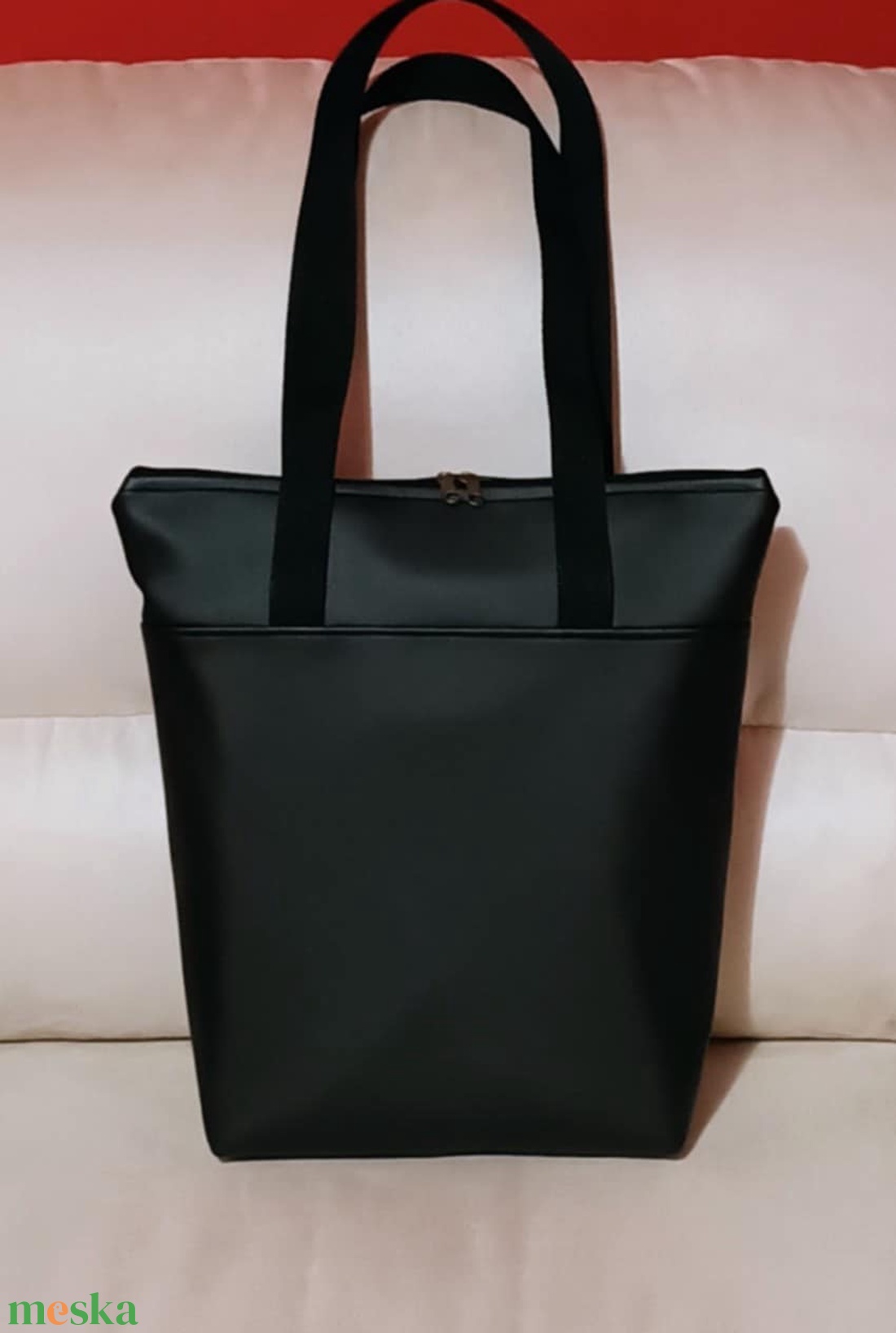 Egyedi fekete-bronz dombornyomott műbőr alkalmi válltáska - táska & tok - kézitáska & válltáska - alkalmi táska - Meska.hu