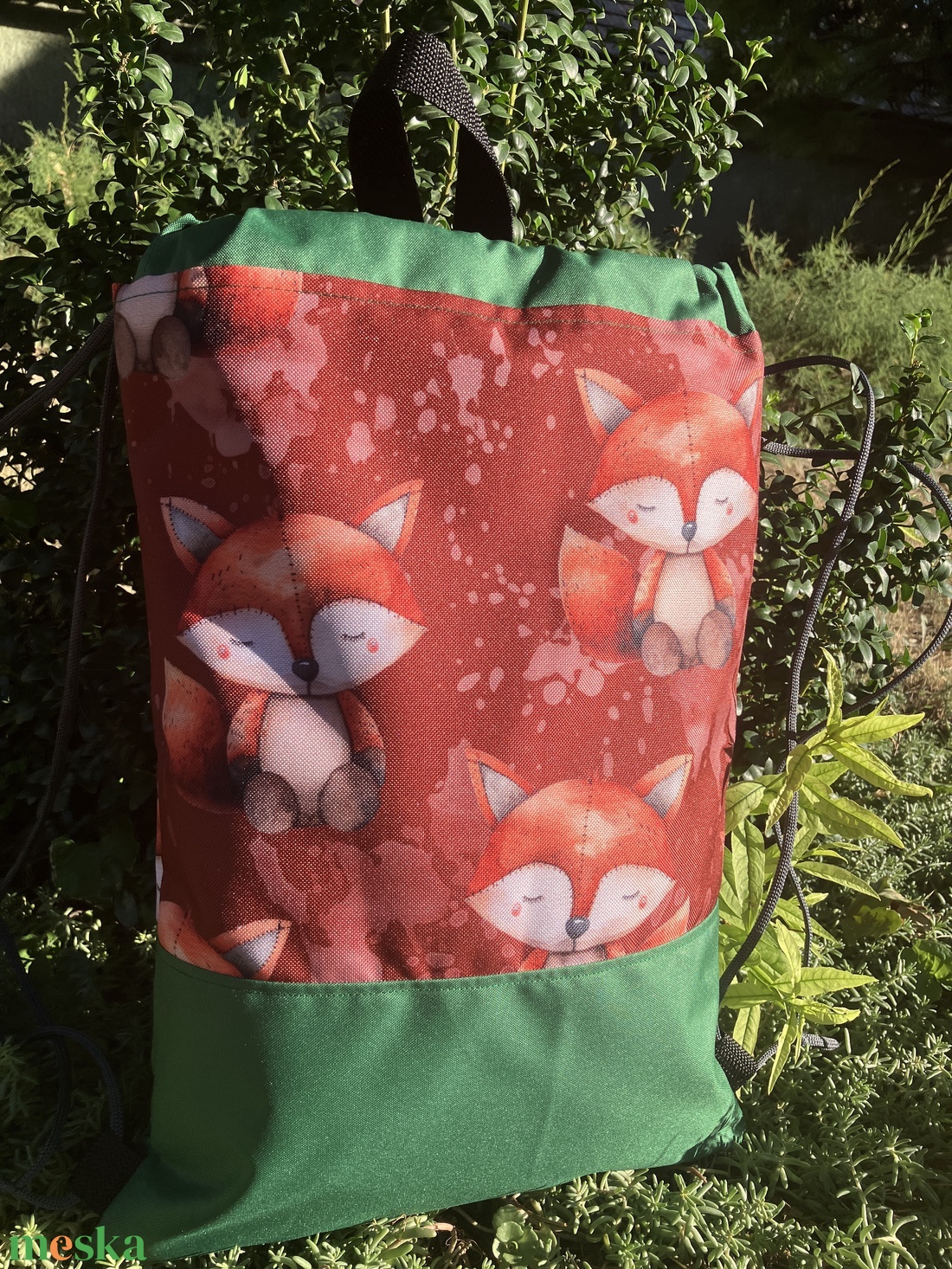 Egyedi zöld rókás vízálló hátizsák - táska & tok - hátizsák - hátizsák - Meska.hu